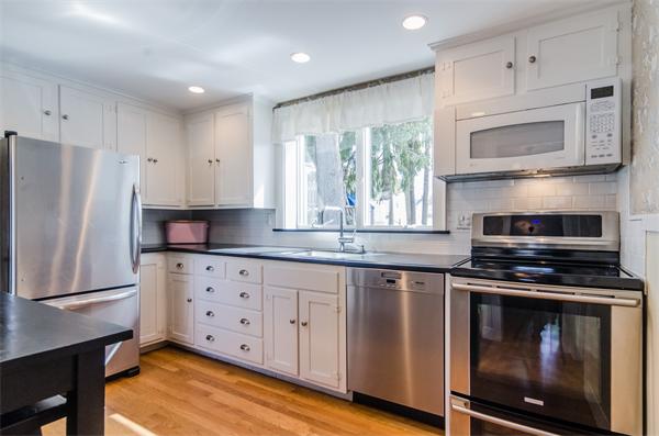 61 Whittier Road Needham, MA 02492 - Photo 2 of 14 Gallery Image 2