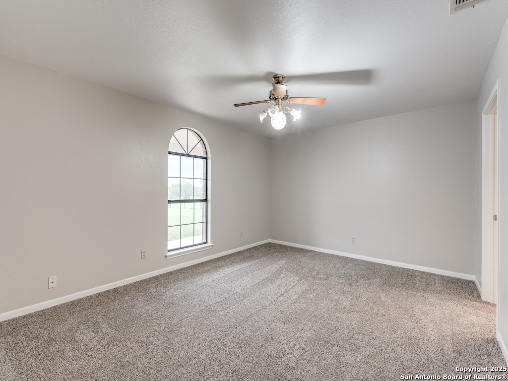 315 Simon Road Pleasanton, TX 78064 - Photo 19 of 36