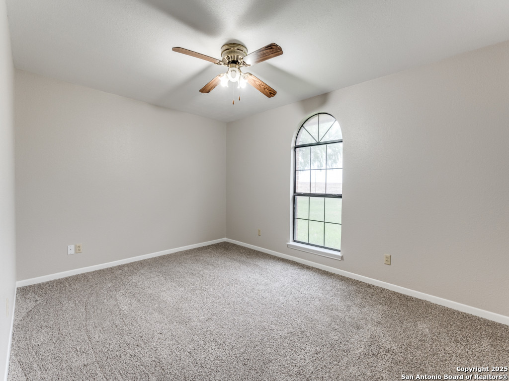 315 Simon Road Pleasanton, TX 78064 - Photo 23 of 36