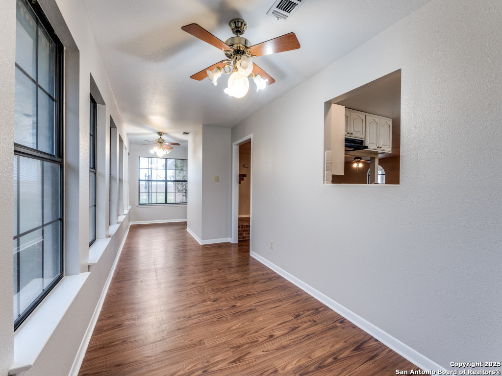 315 Simon Road Pleasanton, TX 78064 - Photo 9 of 36