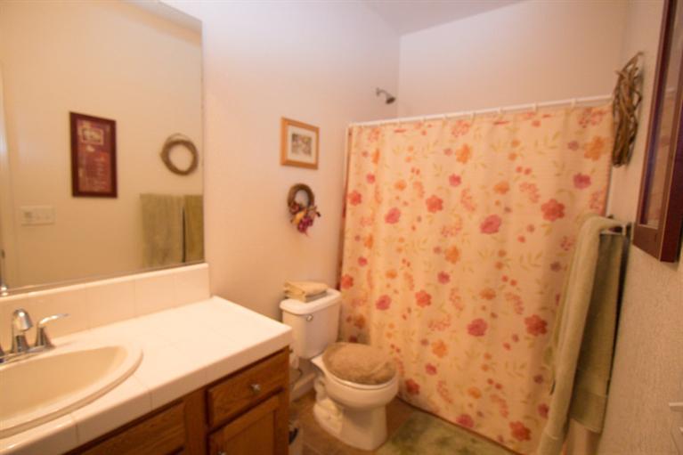 621 Abbott Avenue Reedley, CA 93654 - Photo 11 of 31 Gallery Image 11