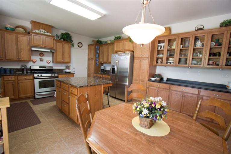 621 Abbott Avenue Reedley, CA 93654 - Photo 8 of 31 Gallery Image 8