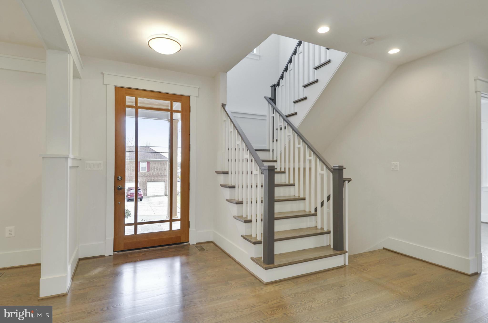 5619 Marengo Road Bethesda, MD 20816 - Photo 13 of 30 Interior (General)