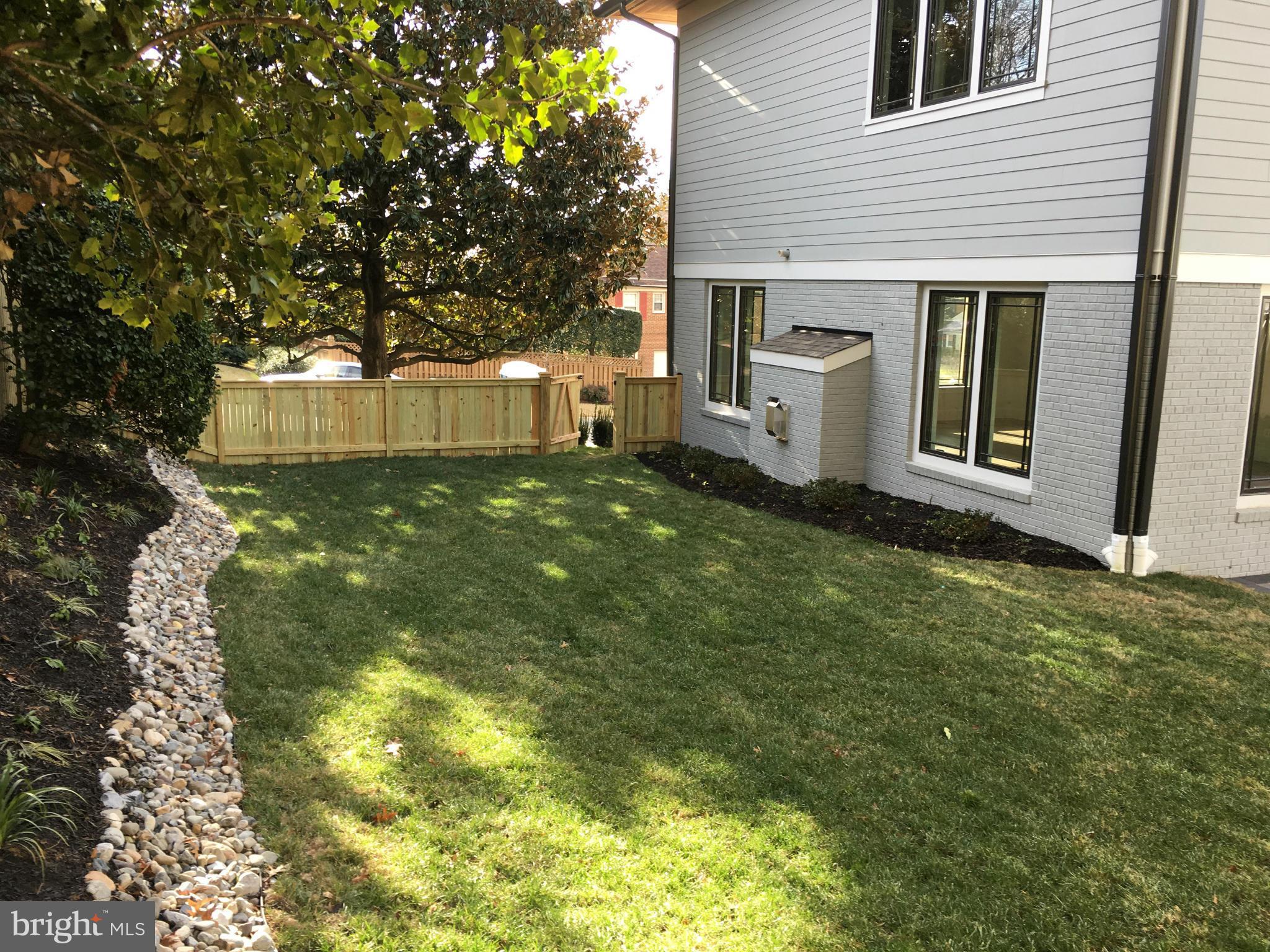 5619 Marengo Road Bethesda, MD 20816 - Photo 25 of 30 Exterior (Rear)