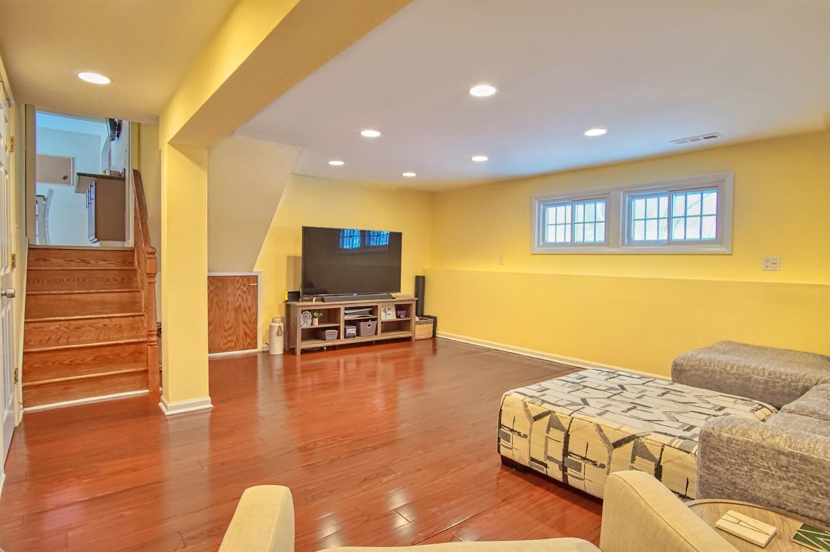 6030 Belmont Road Downers Grove, IL 60516 - Photo 20 of 24