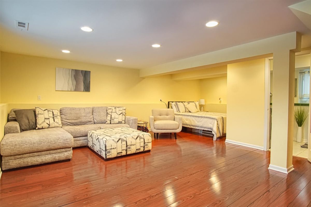 6030 Belmont Road Downers Grove, IL 60516 - Photo 21 of 24