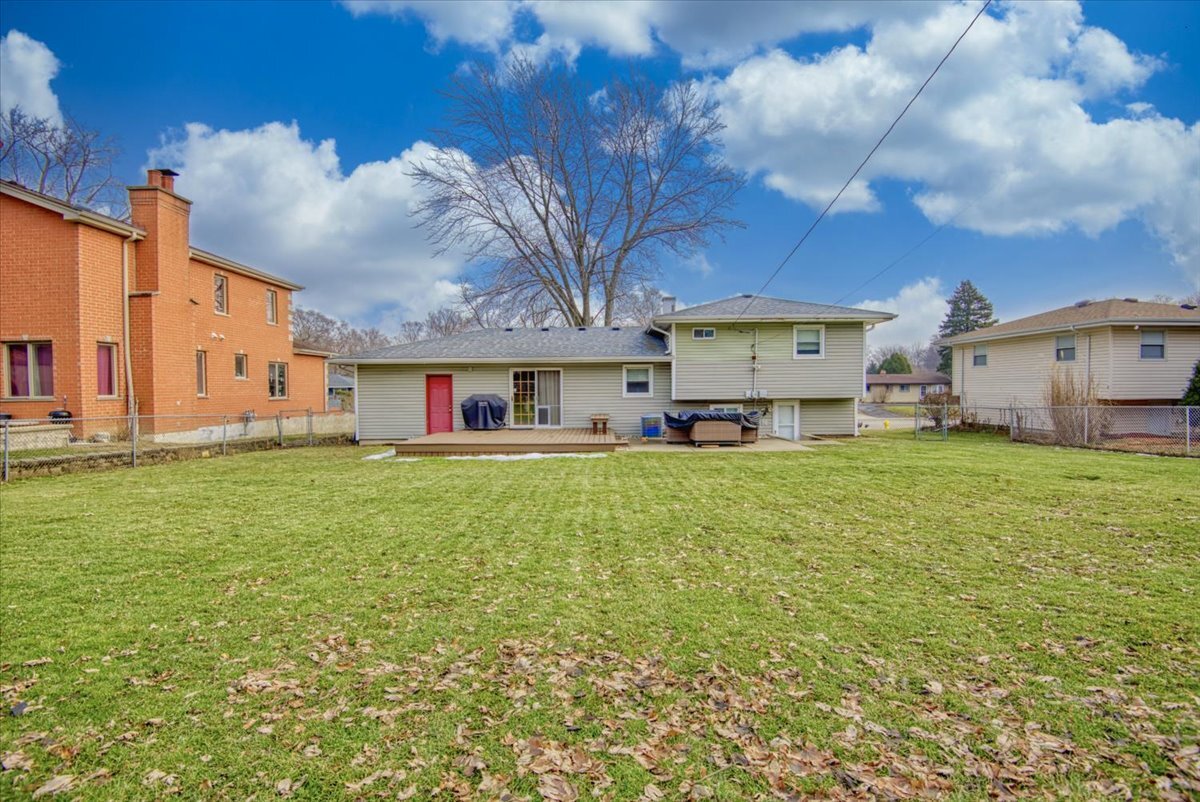 6030 Belmont Road Downers Grove, IL 60516 - Photo 6 of 24