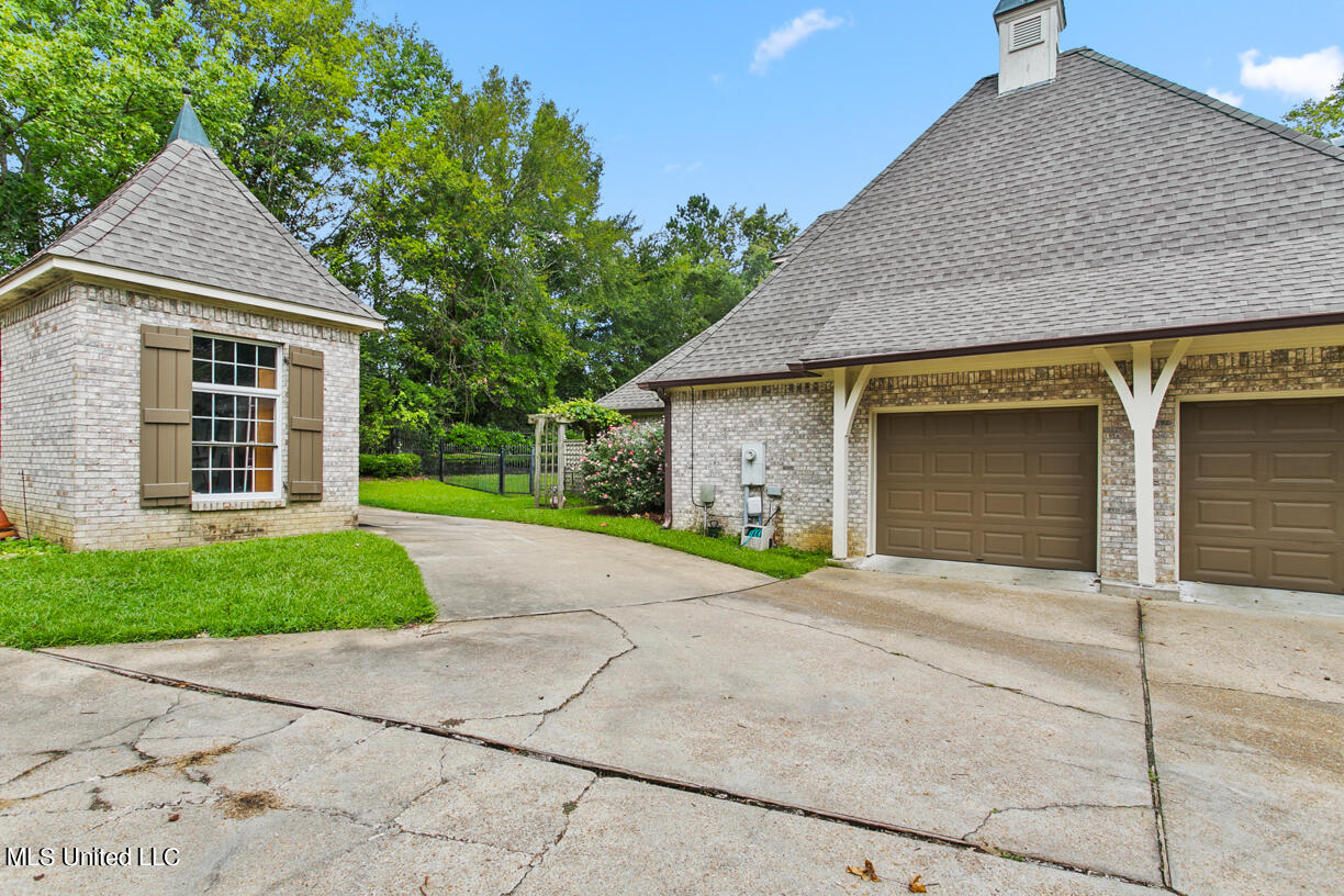 208 Persimmon Hill Ridgeland, MS 39157 - Photo 47 of 47 208 Persimmon final-47