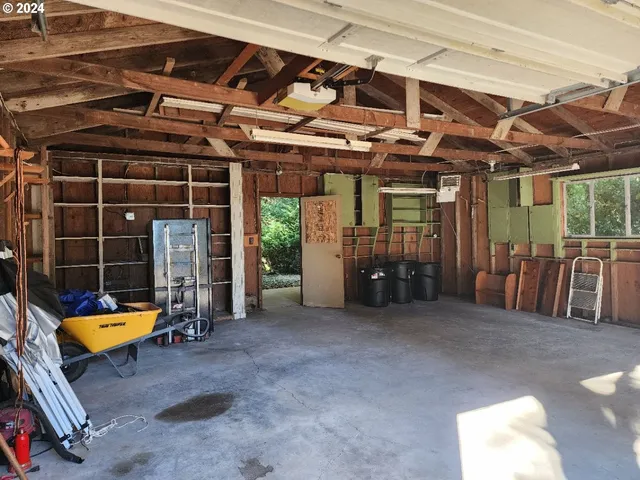 $410,000 | 41565 Highway 101, Port Orford, OR 97465