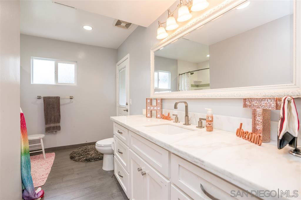 12070 Serena Road Lakeside, CA 92040 - Photo 14 of 24 Gallery Image 14