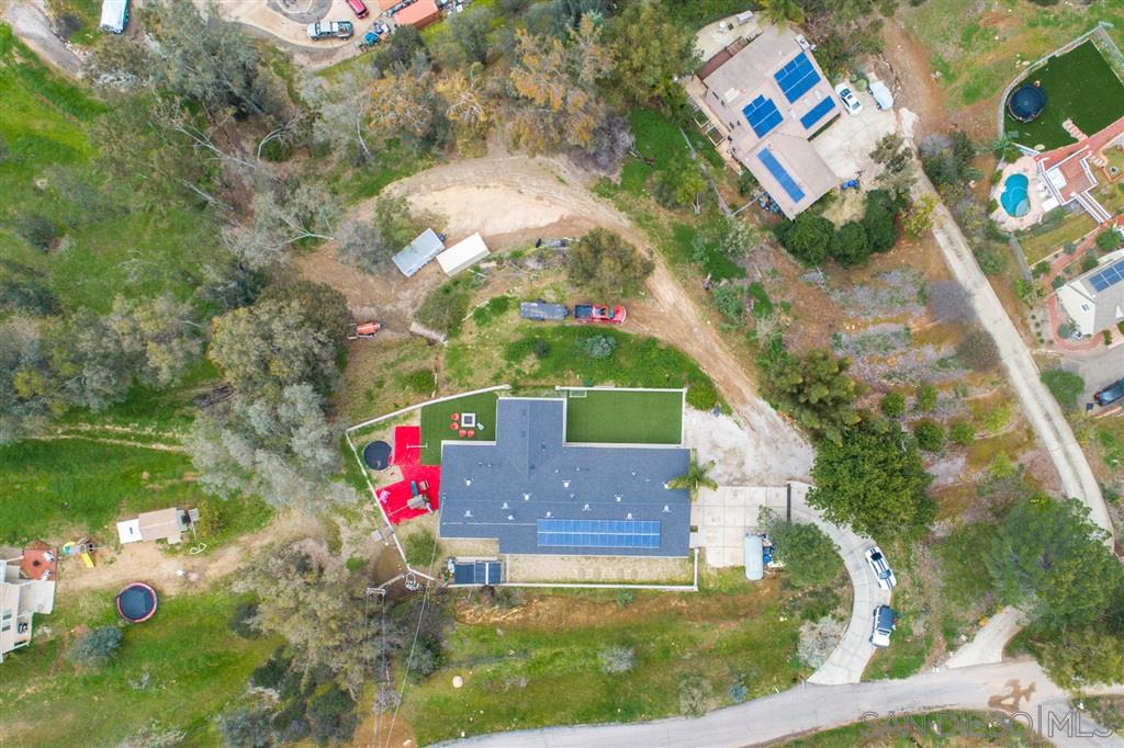 12070 Serena Road Lakeside, CA 92040 - Photo 4 of 24 Gallery Image 4