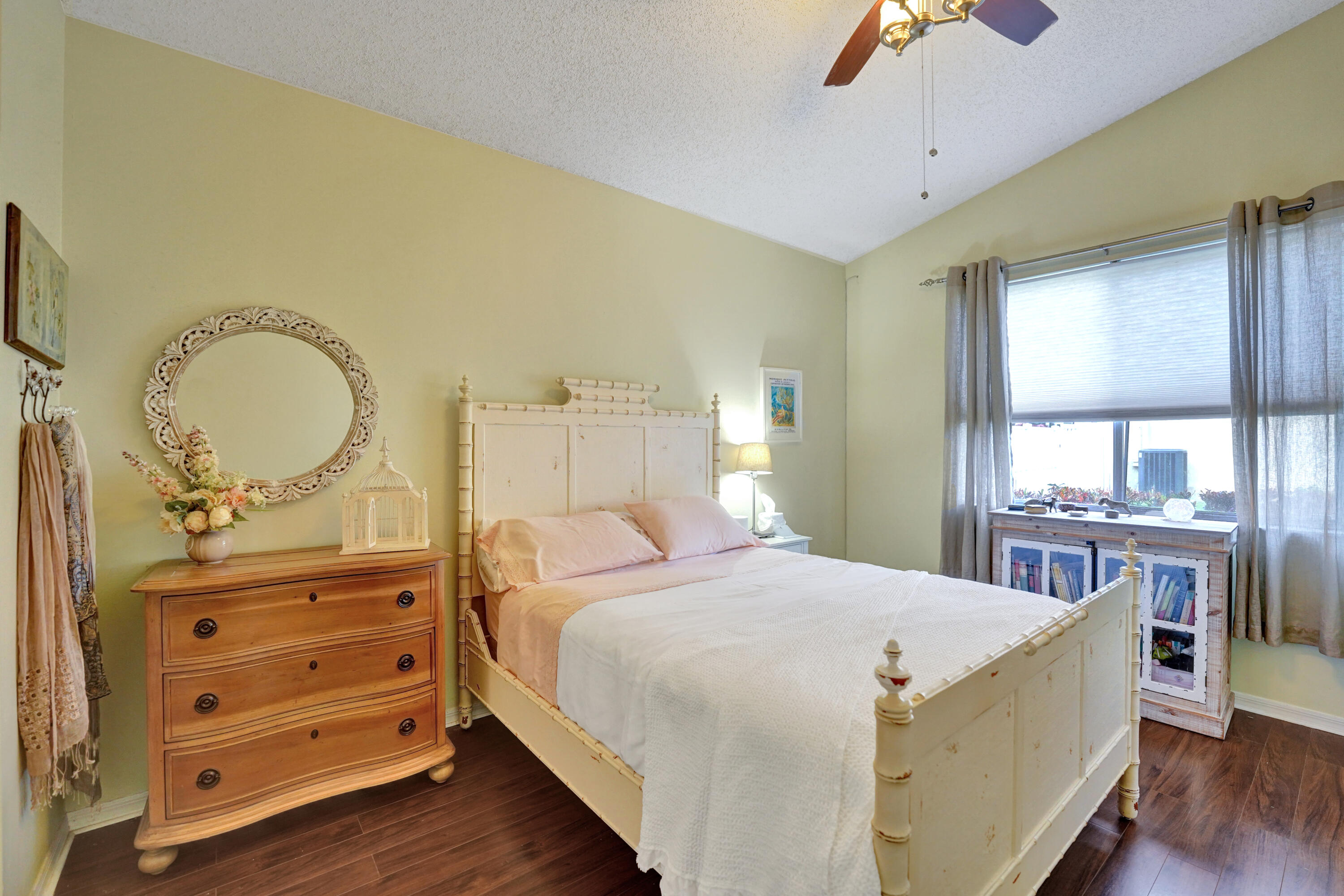 19405 Southwest 67th Street Pembroke Pines, FL 33332 - Photo 31 of 42 Primary Bedroom