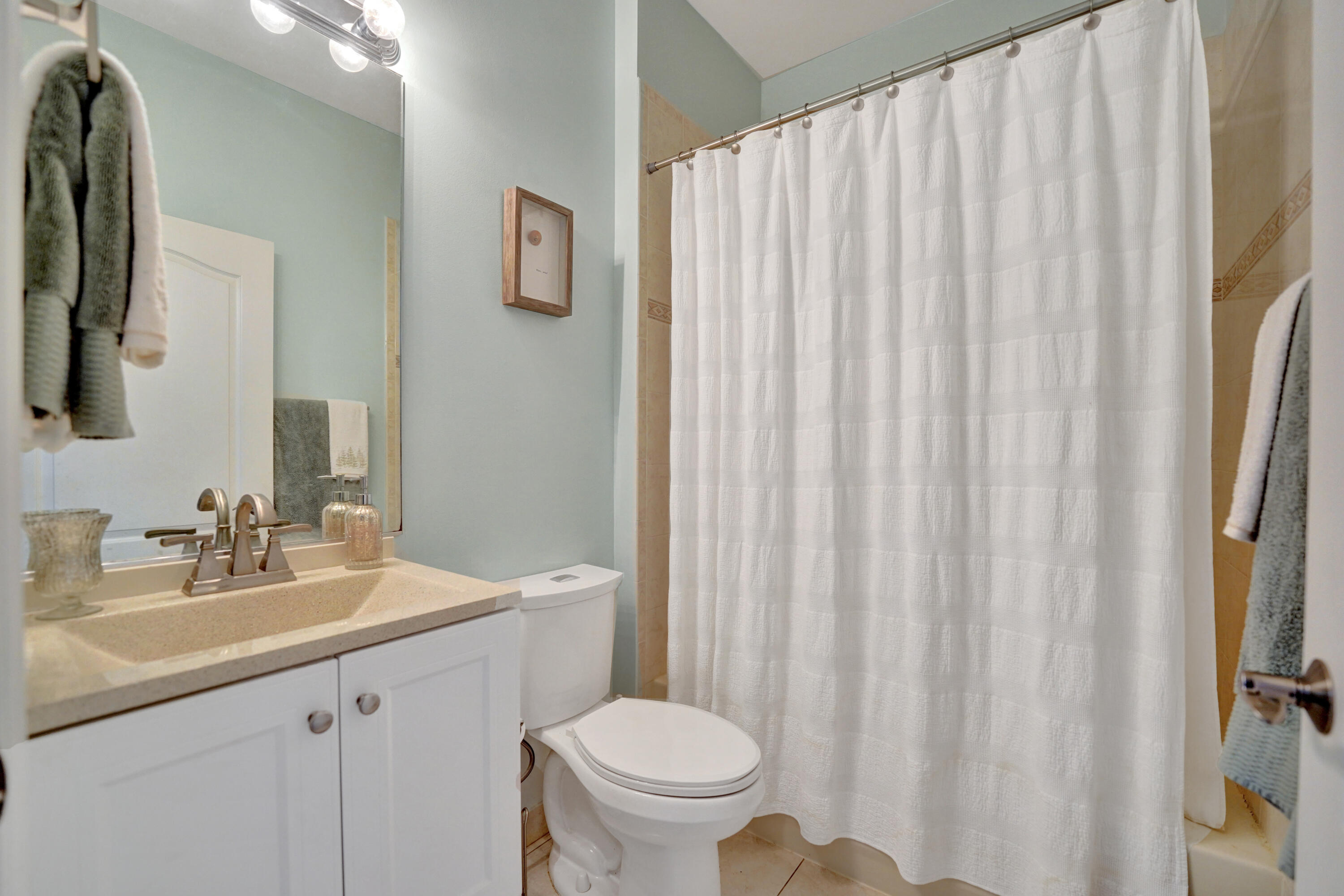 19405 Southwest 67th Street Pembroke Pines, FL 33332 - Photo 35 of 42 Bath