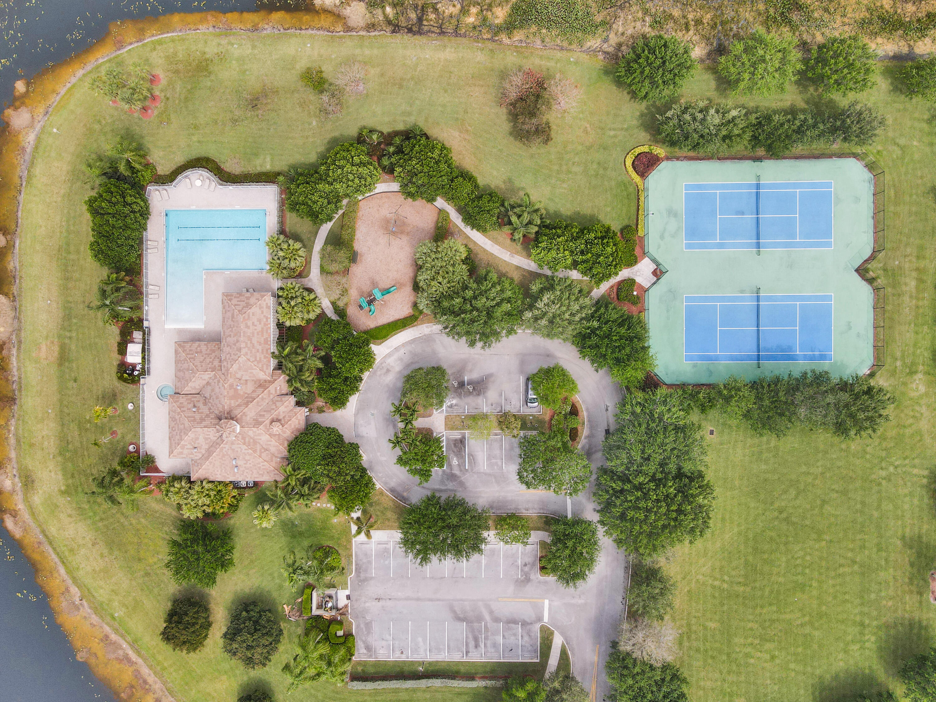 19405 Southwest 67th Street Pembroke Pines, FL 33332 - Photo 41 of 42 Clubhouse