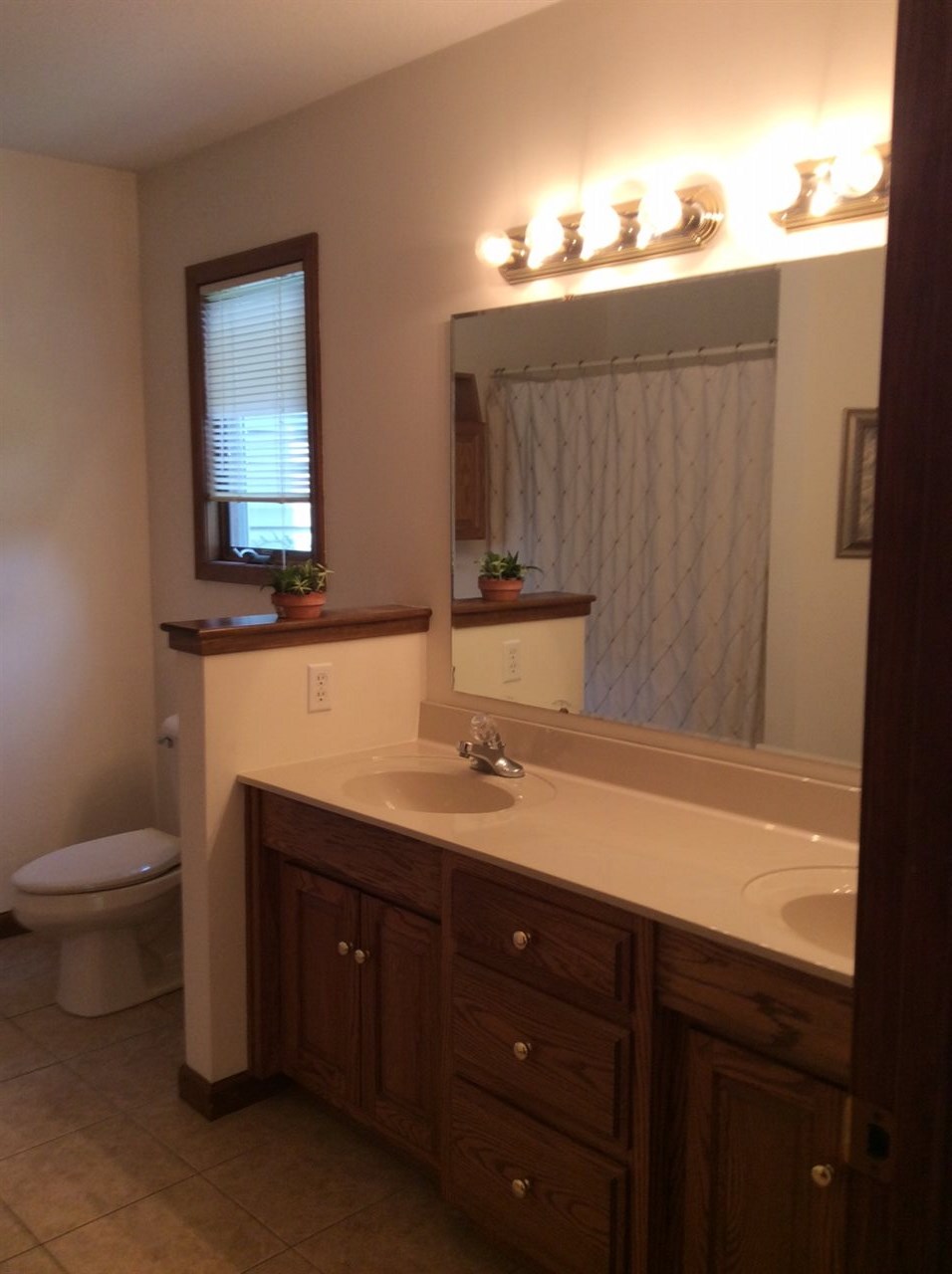 320 Ridge Court Ossian, IN 46777 - Photo 16 of 36 Gallery Image 16