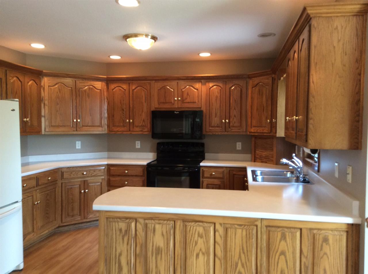 320 Ridge Court Ossian, IN 46777 - Photo 6 of 36 Gallery Image 6