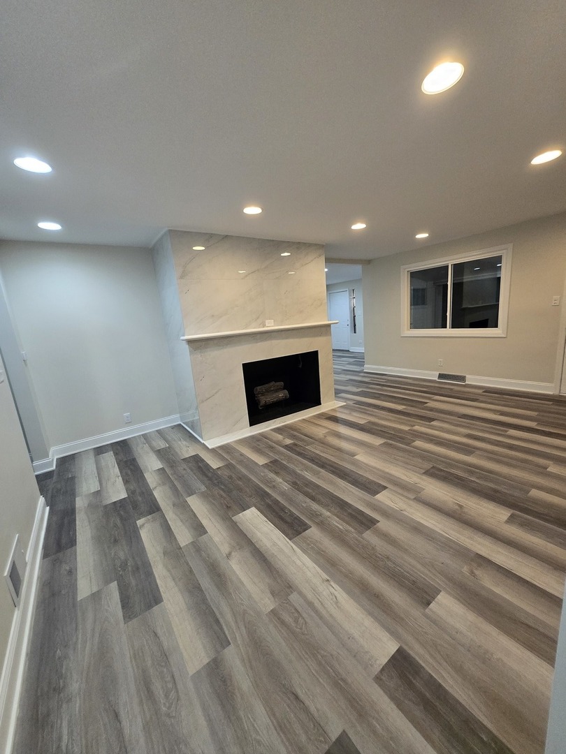 813 Chicago Road Chicago Heights, IL 60411 - Photo 4 of 29