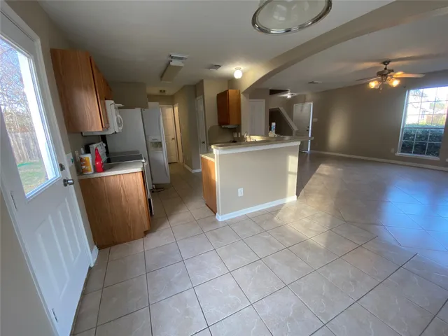 $1,800 | 13993 Buckskin Drive, Willis, TX 77378