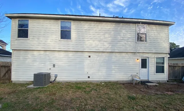 $1,800 | 13993 Buckskin Drive, Willis, TX 77378