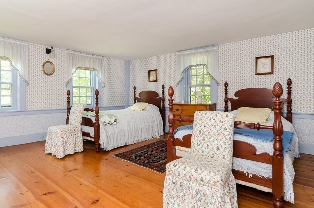 202 Dedham Street Dover, MA 02030 - Photo 14 of 21