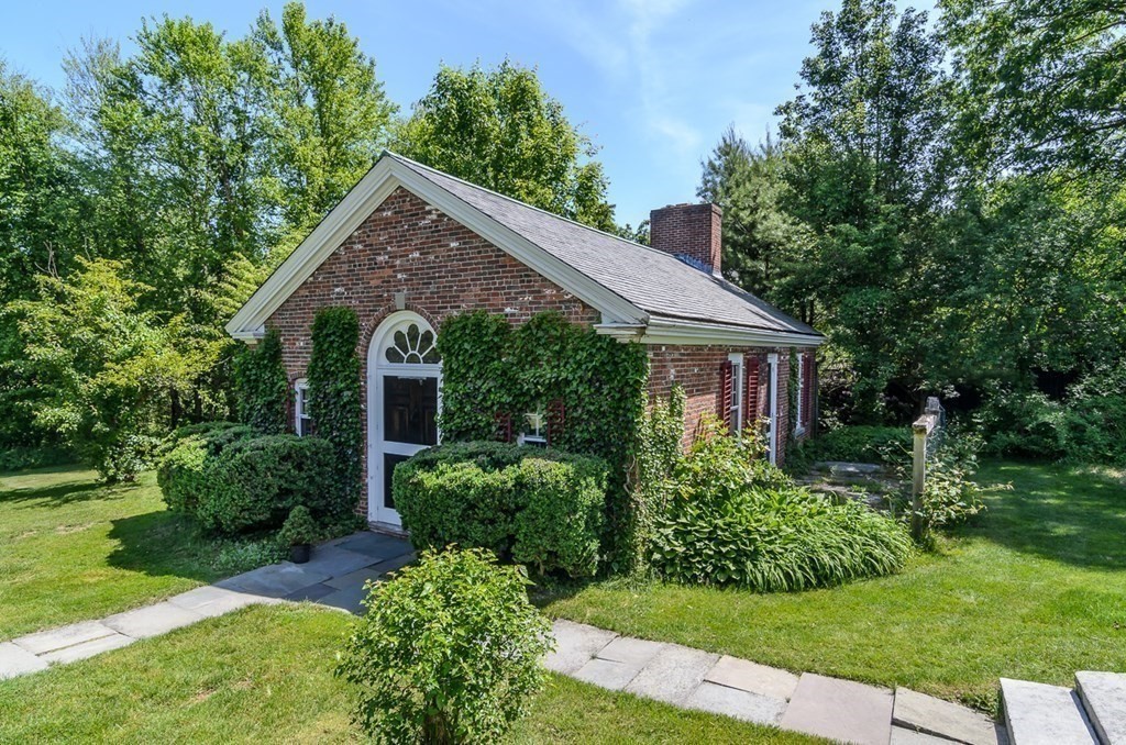 202 Dedham Street Dover, MA 02030 - Photo 16 of 21