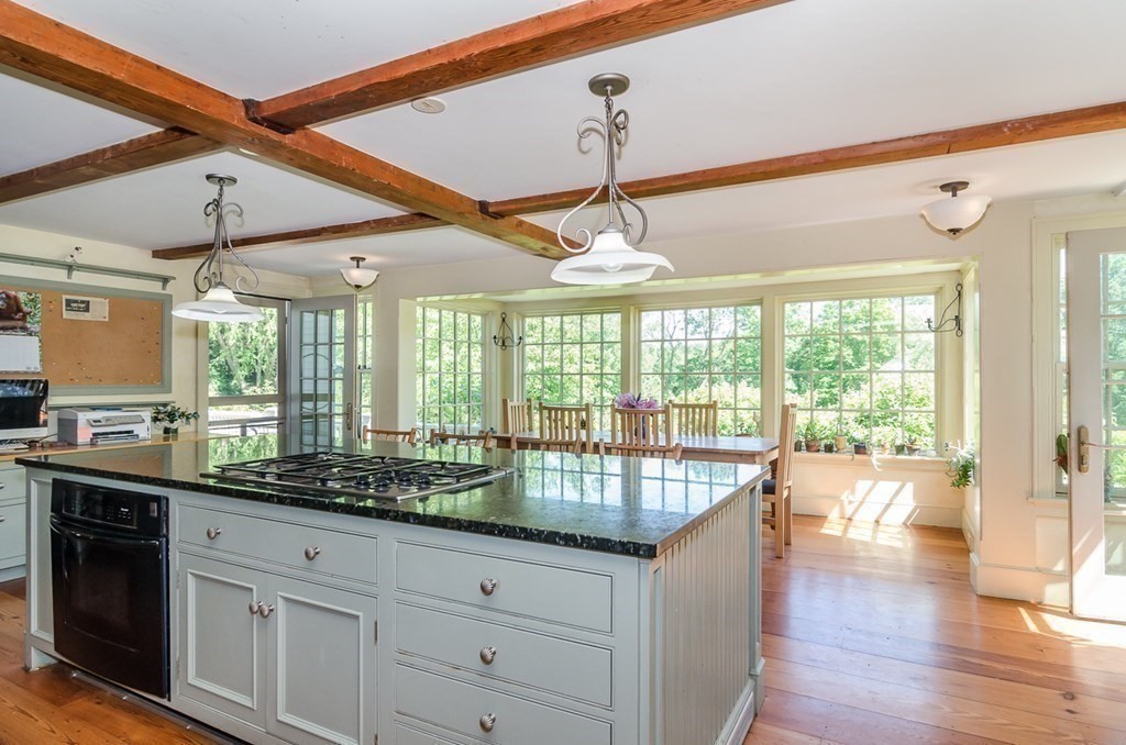 202 Dedham Street Dover, MA 02030 - Photo 5 of 21