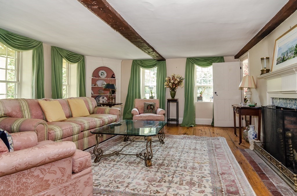 202 Dedham Street Dover, MA 02030 - Photo 7 of 21