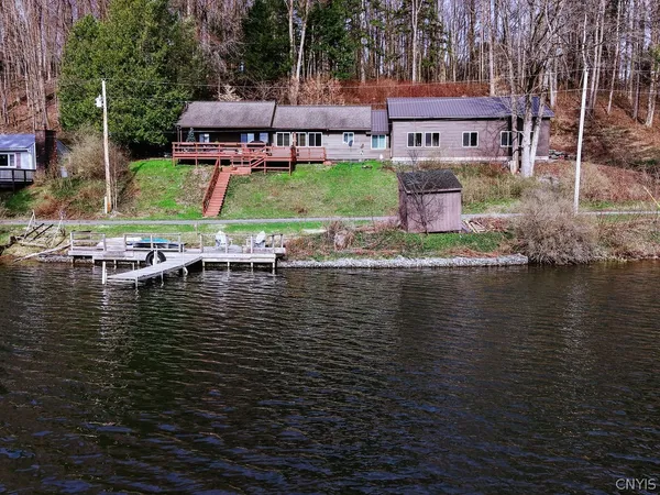 $450,000 | 3129 Hawes Road, Nelson, NY 13061