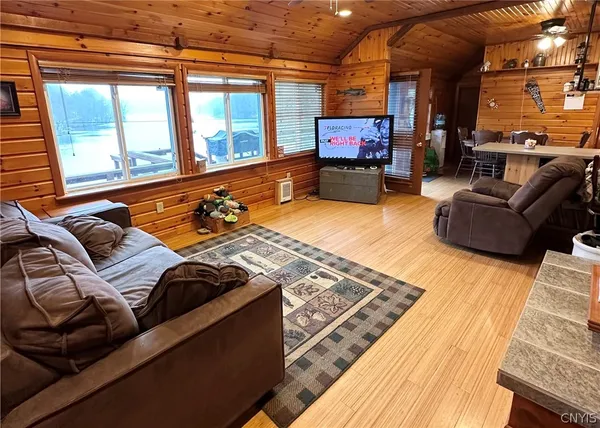 $450,000 | 3129 Hawes Road, Nelson, NY 13061