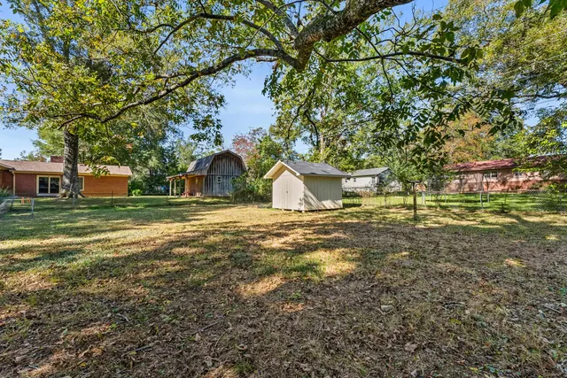 $105,000 | 690 Cox Avenue, Holly Springs, MS 38635