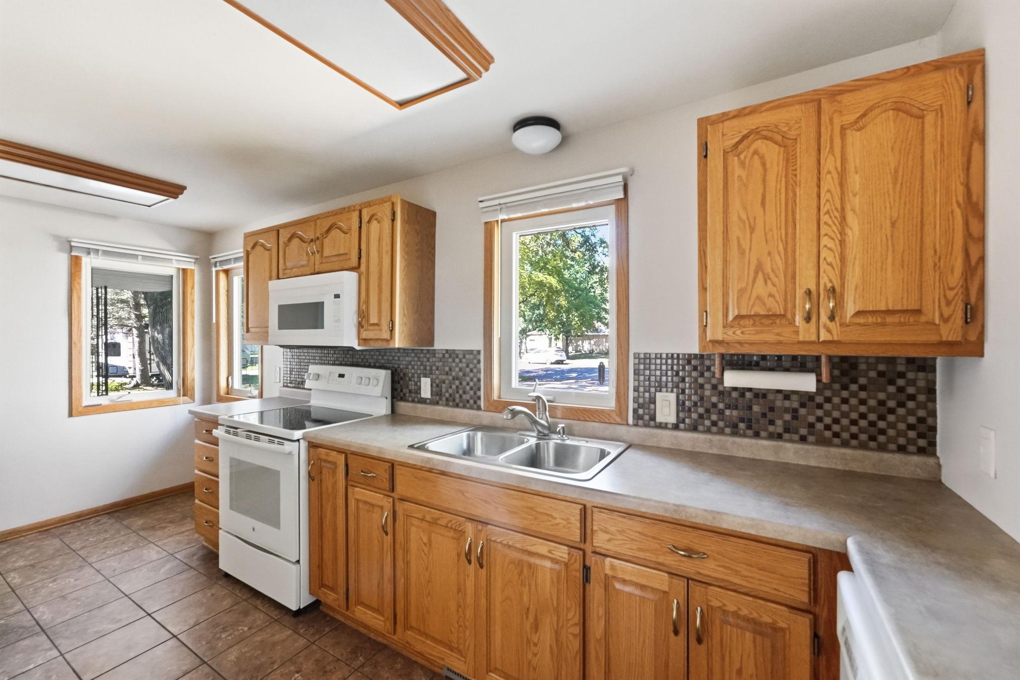 80 Woodhill Road St. Cloud, MN 56301 - Photo 10 of 36 Gallery Image 10