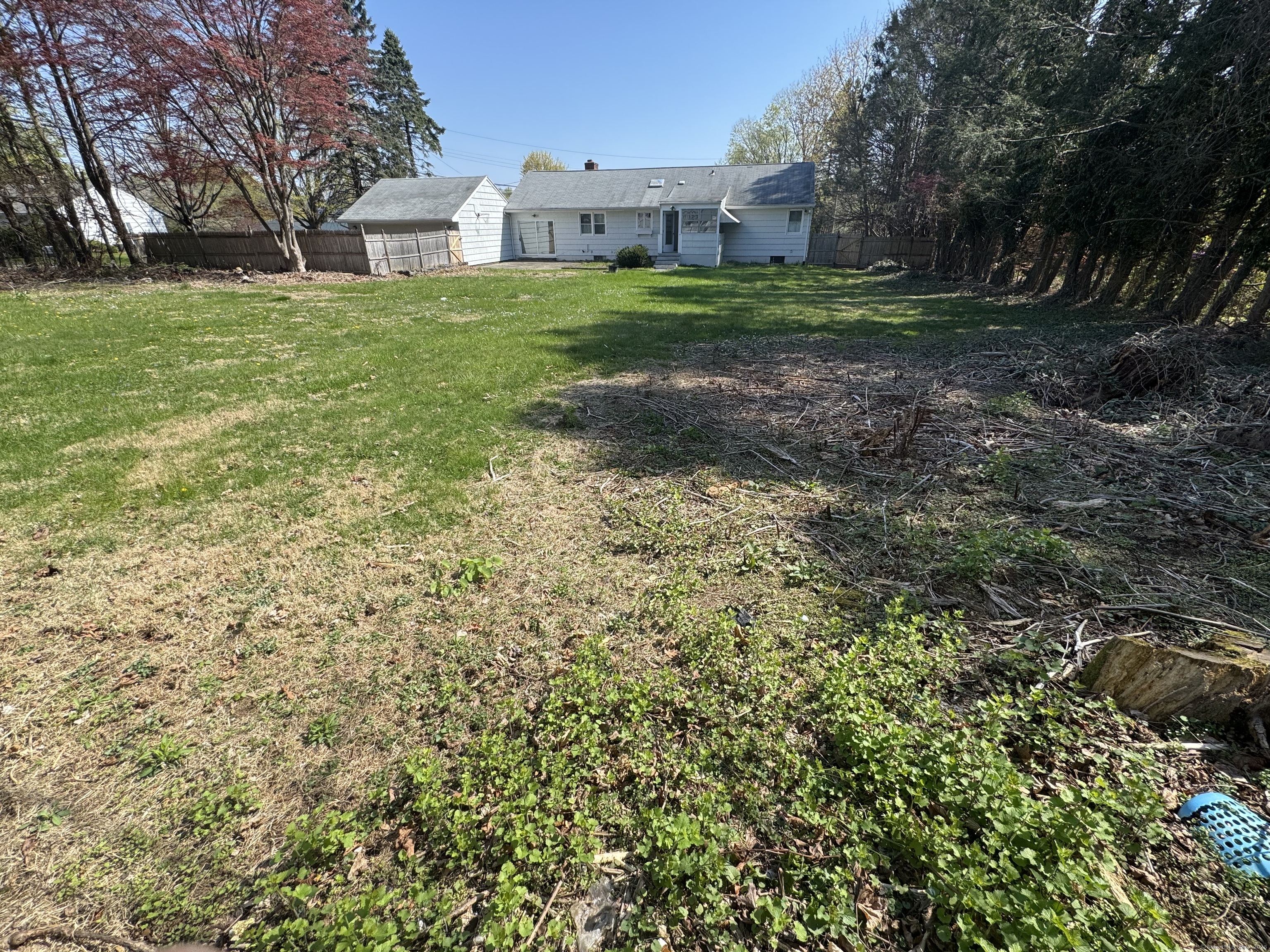 71 Schiller Road Fairfield, CT 06825 - Photo 5 of 30