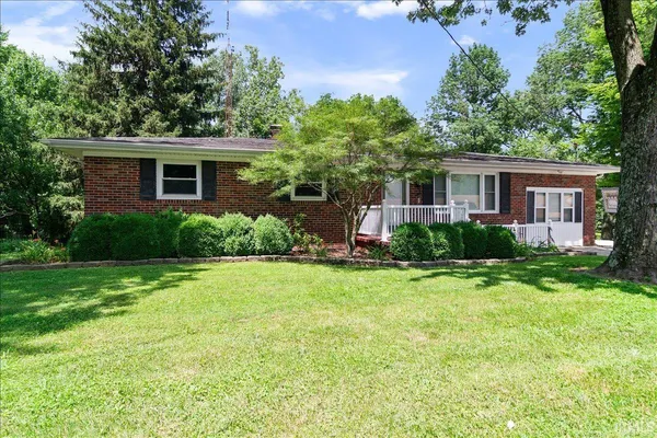 $297,500 | 1076 East 350th Street South, Princeton, IN 47670