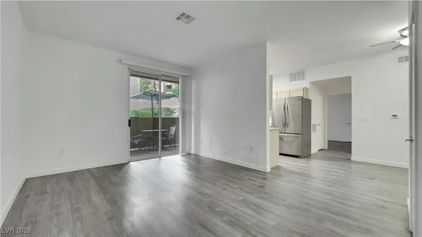 $185,000 | 231 West Horizon Ridge Parkway, Unit 814, Henderson, NV 89012