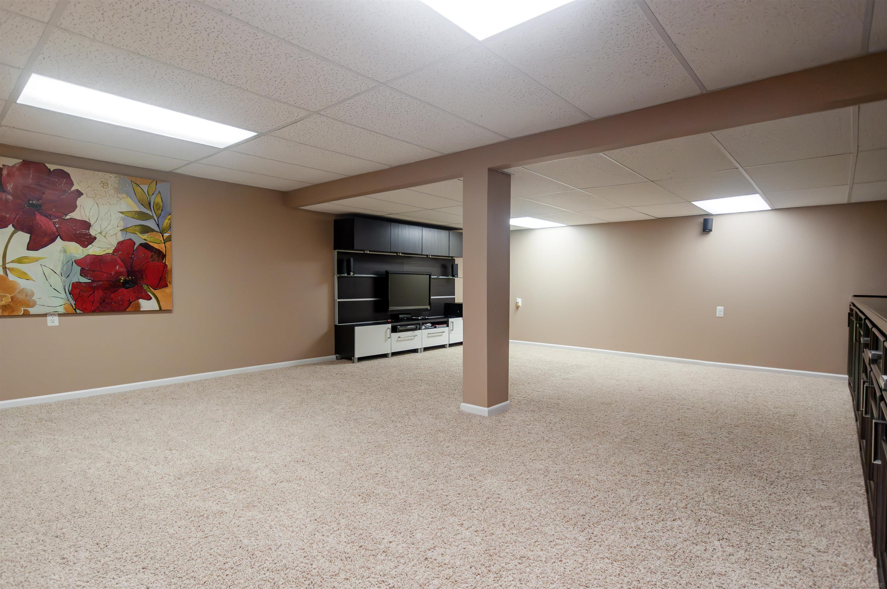 1010 Canterbury Road Grosse Pointe Woods, MI 48236 - Photo 54 of 65