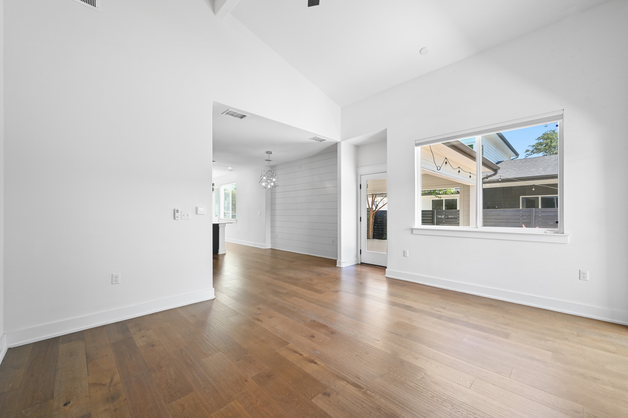 1409 Casey Street, Unit B Austin, TX 78704 - Photo 10 of 27