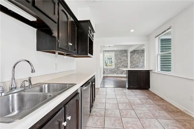 $3,200 | 75 Oaklawn Drive, Metairie, LA 70005