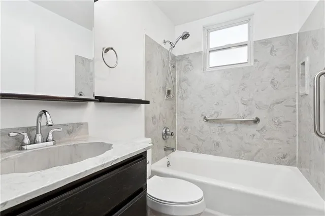 $3,200 | 75 Oaklawn Drive, Metairie, LA 70005