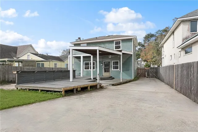 $3,200 | 75 Oaklawn Drive, Metairie, LA 70005