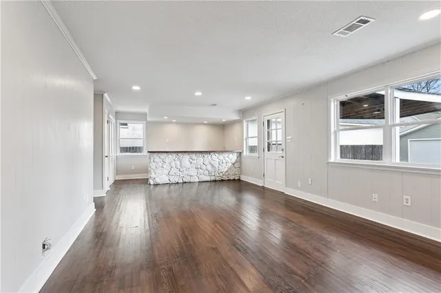 $3,200 | 75 Oaklawn Drive, Metairie, LA 70005