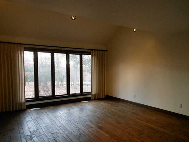 4499 Hilty Road Murrysville, PA 15668 - Photo 4 of 25 Living Room.