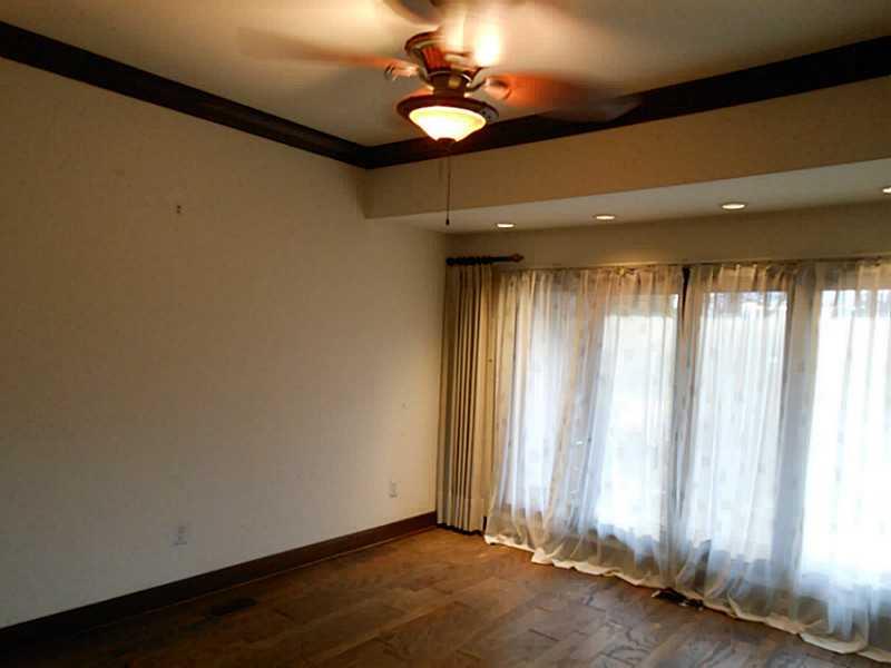 4499 Hilty Road Murrysville, PA 15668 - Photo 6 of 25 Dining Room.