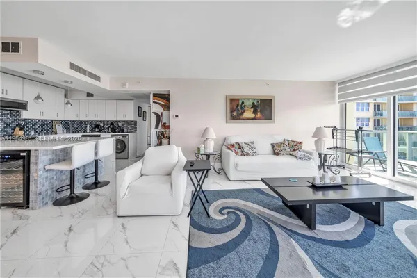 $5,800 | 2501 South Ocean Drive, Unit 1535(AVAILABLEAUG15), Hollywood, FL 33019