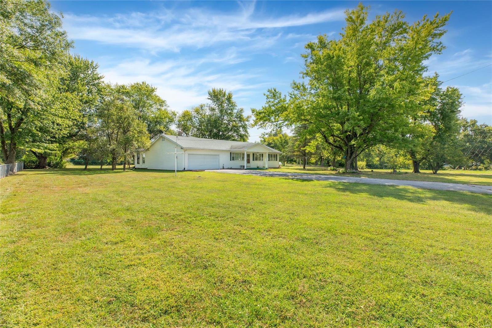 15618 Bartlett Road Dow, IL 62022 - Photo 3 of 59