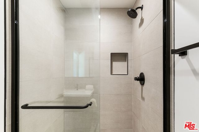 $1,095,000 | 2652 South Mansfield Avenue, Los Angeles, CA 90016