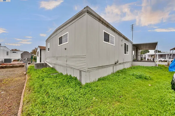 $109,999 | 5040 Jackson Street, Unit 169, North Highlands, CA 95660