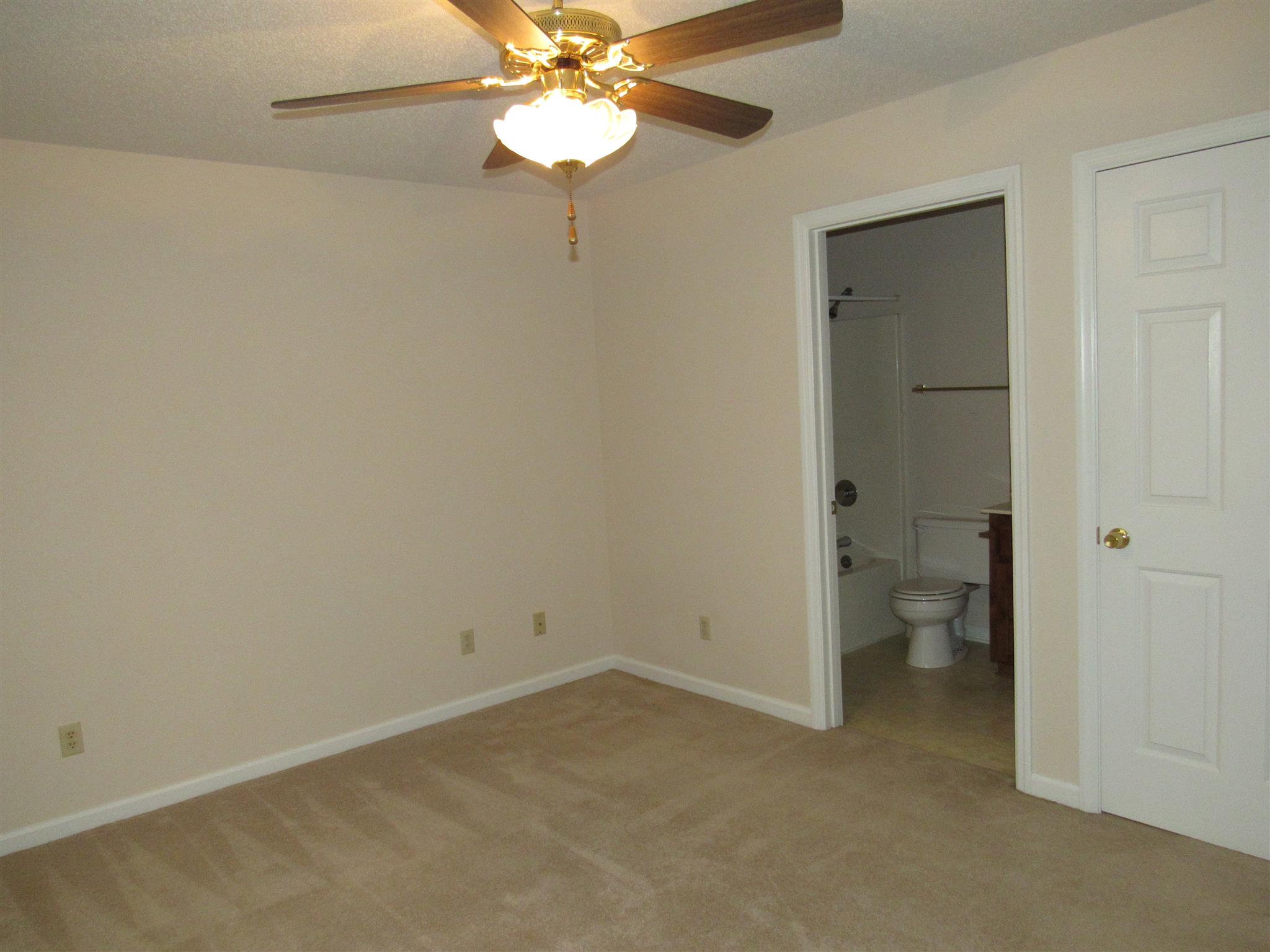275 Jones Road Taft, TN 38488 - Photo 5 of 26 wooden floor in an empty room