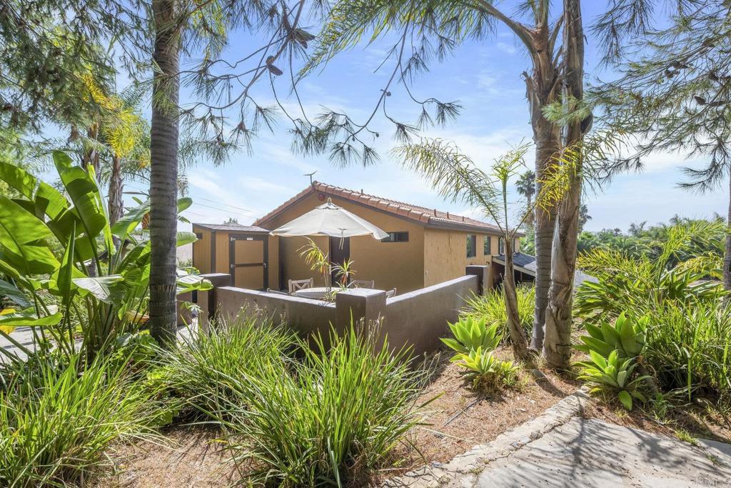 4056 Valle Del Sol Bonsall, CA 92003 - Photo 39 of 59 Guest/Maid