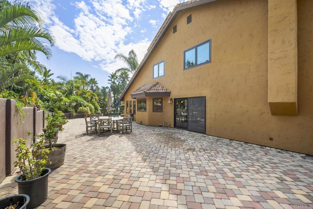 4056 Valle Del Sol Bonsall, CA 92003 - Photo 6 of 59