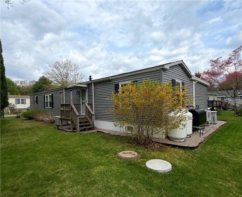 464 Gardiner Road Richmond, RI 02892 - Photo 2 of 37